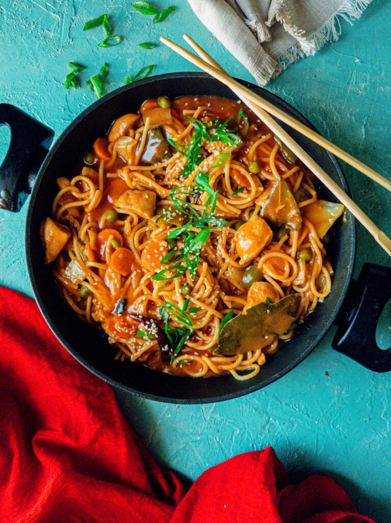 Spicy One Pot Chicken Noodles - Asian Style