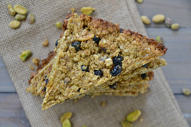 Pistachio Butter Granola Bars 