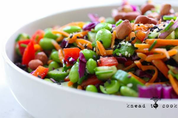 Easy deconstructed vegan sushi bowl with ginger sauce